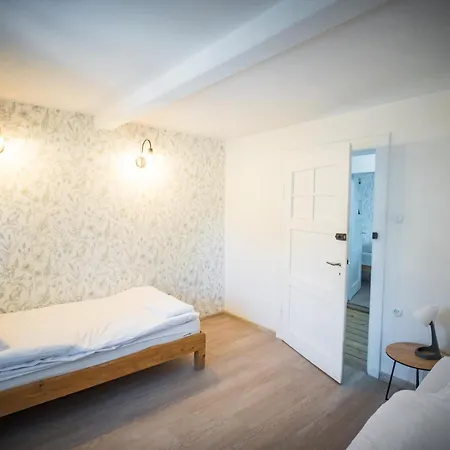 Rony - In The Middle Of Nature Przesieka