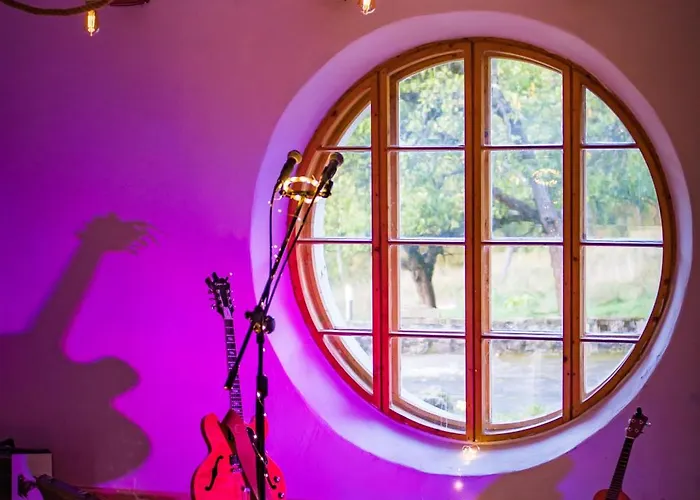 別荘 Rony - In The Middle Of Nature *